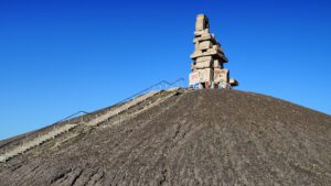 Die Halde Rheinelbe in Gelsenkirchen Ückendorf im Oktober 2022