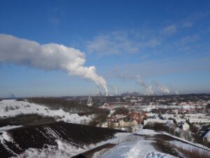 Winter auf der Halde Rungenberg in Gelsenkirchen Buer im Februar 2021