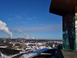Winter auf der Halde Rungenberg in Gelsenkirchen Buer im Februar 2021