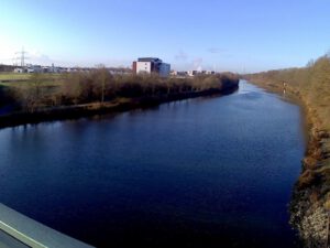 Der Rhein-Herne-Kanal bei Gelsenkirchen im Dezember 2018