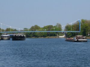 Der Rhein-Herne-Kanal bei Gelsenkirchen im April 2020