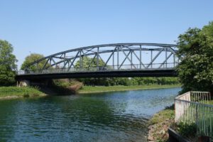Der Rhein-Herne-Kanal bei Gelsenkirchen im April 2020