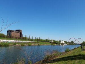 Der Rhein-Herne-Kanal bei Gelsenkirchen im April 2019