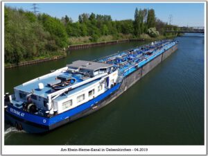 Der Rhein-Herne-Kanal bei Gelsenkirchen im April 2019
