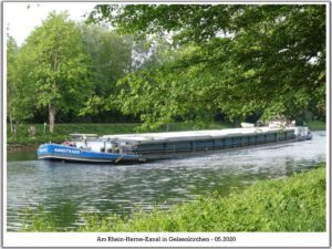 Der Rhein-Herne-Kanal bei Gelsenkirchen im Mai 2020