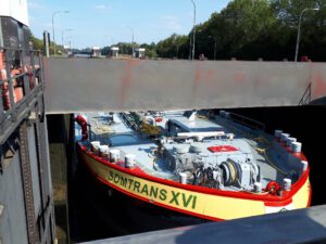 Der Rhein-Herne-Kanal bei Gelsenkirchen im September 2020