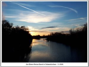 Der Rhein-Herne-Kanal bei Gelsenkirchen im November 2020