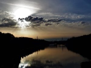 Der Rhein-Herne-Kanal bei Gelsenkirchen im November 2020