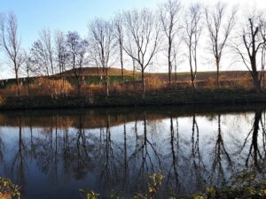 Der Rhein-Herne-Kanal bei Gelsenkirchen im November 2020