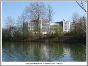 Der Rhein-Herne-Kanal bei Gelsenkirchen im April 2020
