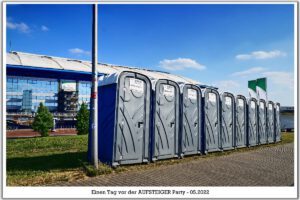 Schalke 04 ist aufgestiegen. Feier an der Veltins Arena im Mail 2022