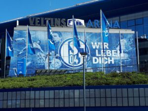 Die Veltins Arena - Die Heimat von Schalke 04 im April 2020