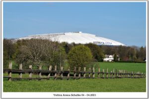 Die Veltins Arena - Die Heimat von Schalke 04 im April 2021