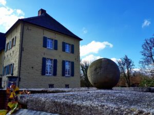 Wasserschloss Lüttinghof in Gelsenkirchen Hassel im März 2021
