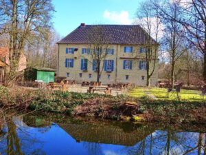 Wasserschloss Lüttinghof in Gelsenkirchen Hassel im März 2021