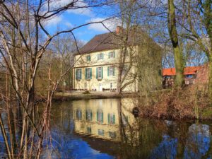 Wasserschloss Lüttinghof in Gelsenkirchen Hassel im März 2021